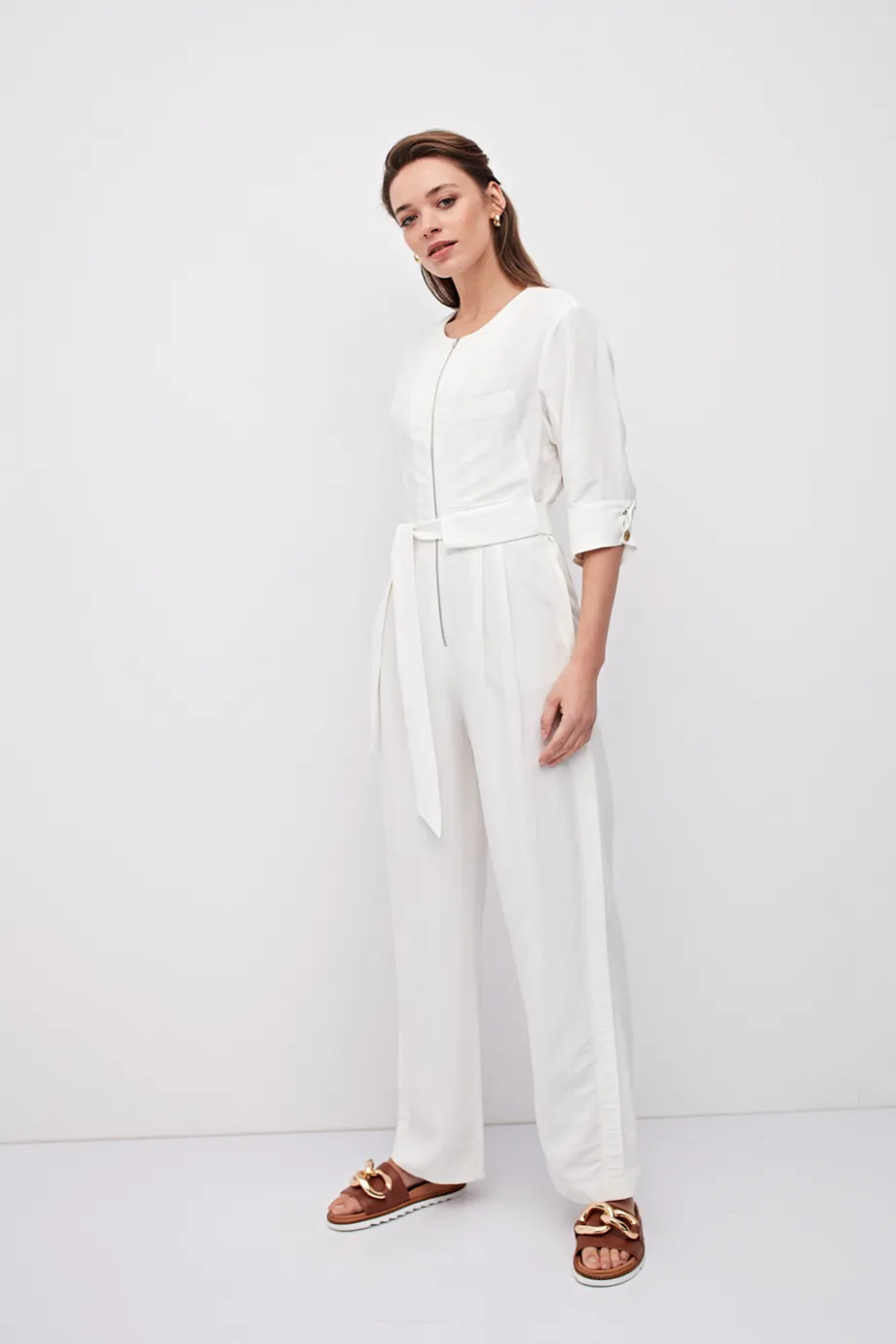 Biały kombinezon z lnem Biały kombinezon z lnem
