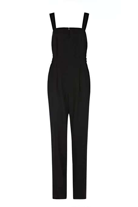 Czarny kombinezon z lnem