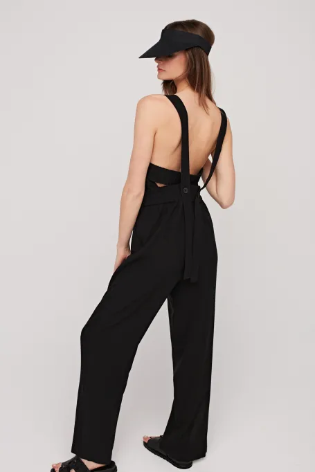 Czarny kombinezon z lnem