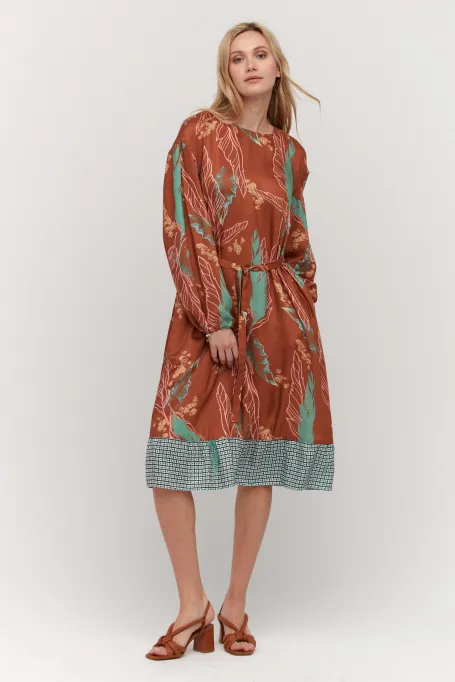 Sukienka z jedwabiem luxury line deseń