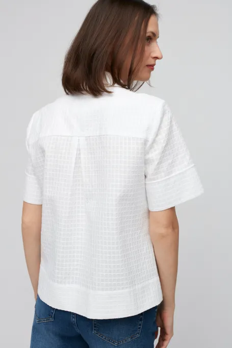 Biała bawełniana koszula z krótkim rękawem