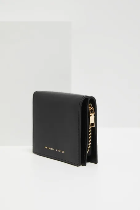 Czarny portfel z gładkiej skóry