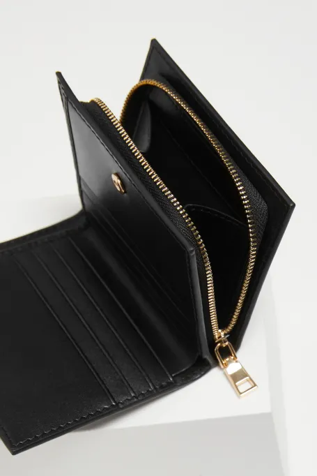 Czarny portfel z gładkiej skóry Czarny portfel z gładkiej skóry