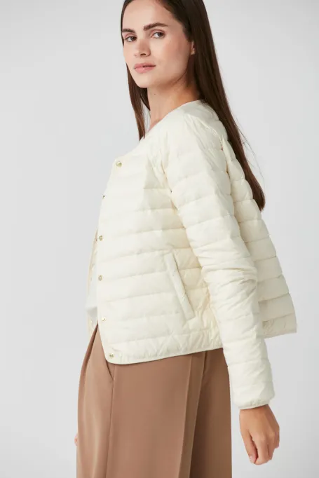 Krótka kurtka puchowa beż