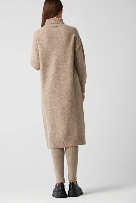 Dzianinowa tunika z wełną alpaki golf beż