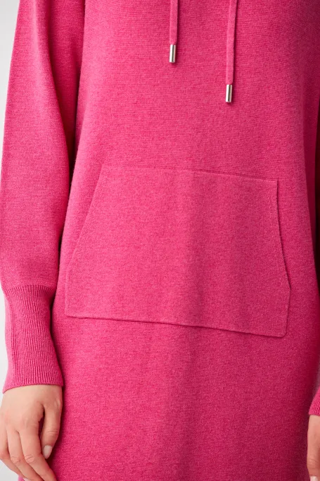 Sukienka z kapturem z wełną merynosową różowy