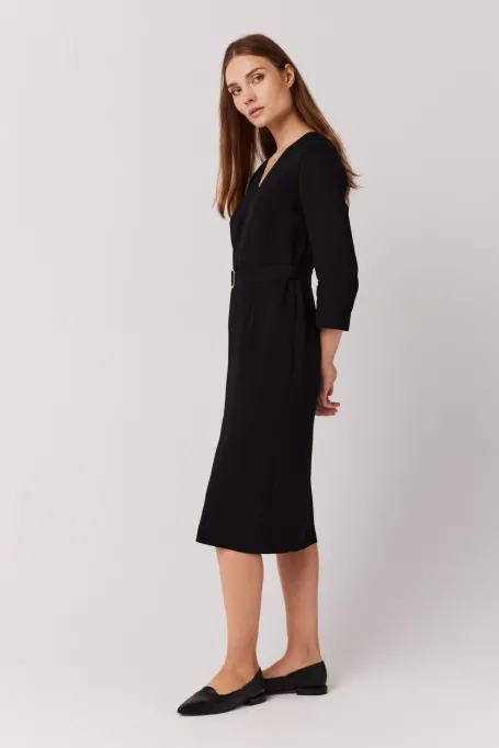 Czarna sukienka z paskiem Czarna sukienka z paskiem