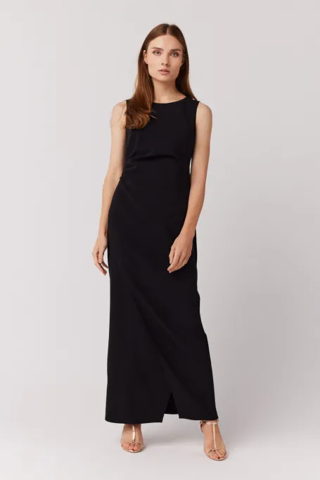 Czarna sukienka maxi