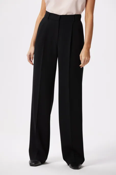 Czarne szerokie spodnie do garnituru Czarne szerokie spodnie do garnituru
