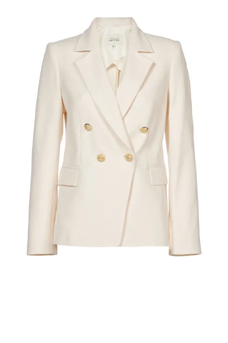 Biały żakiet taliowany