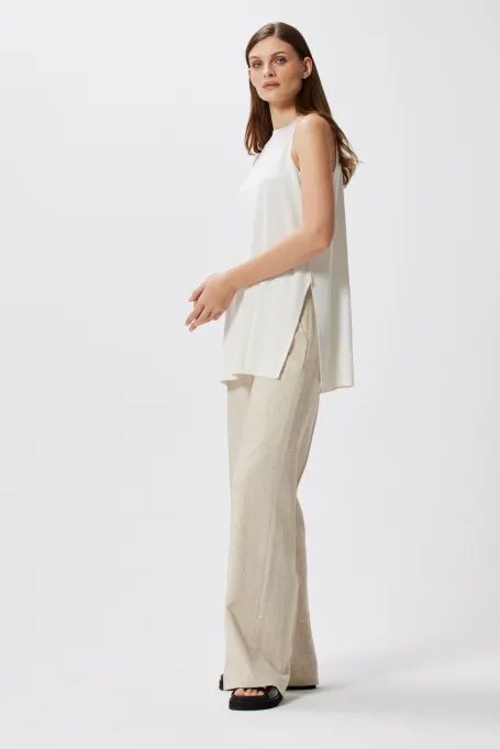 Biała tunika z jedwabiem