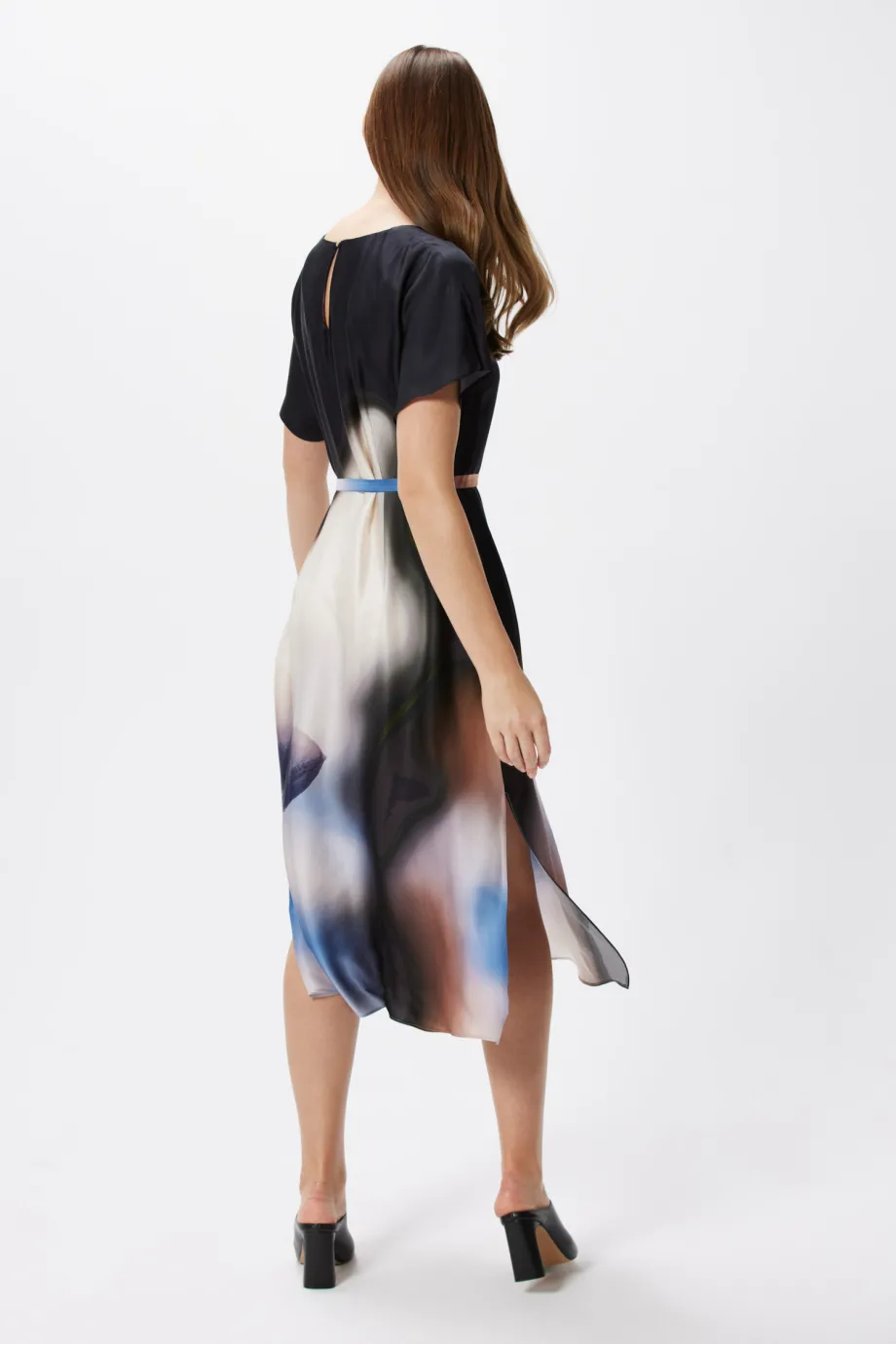 Sukienka w kwiaty Sukienka w kwiaty