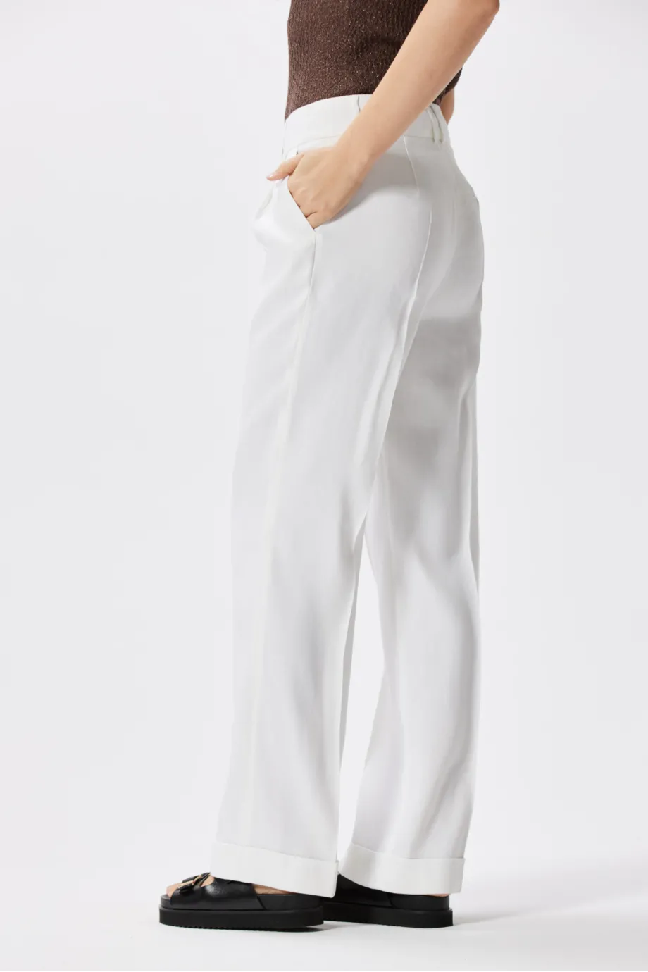 Biały żakiet z lnem do garnituru Biały żakiet z lnem do garnituru