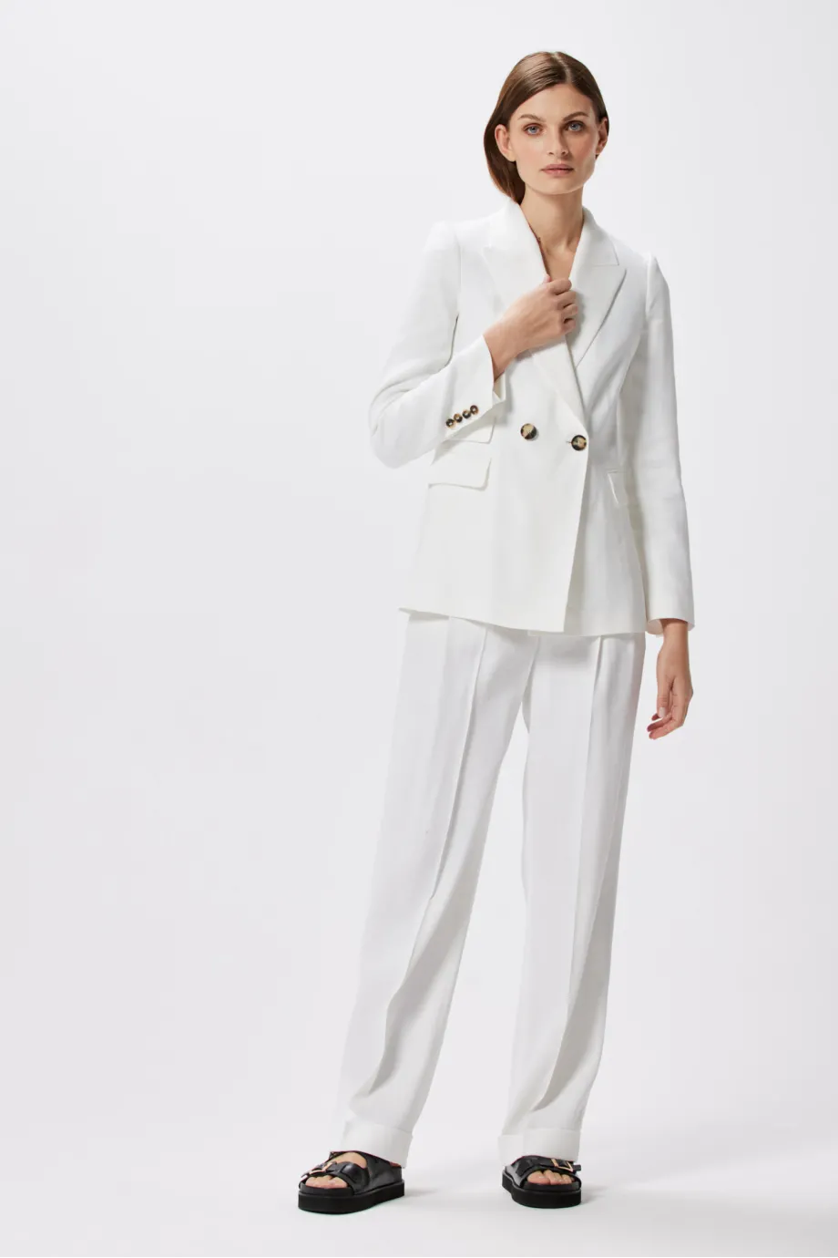 Biały żakiet z lnem do garnituru Biały żakiet z lnem do garnituru