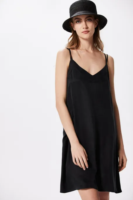 Czarna sukienka mini - Patrizia Aryton