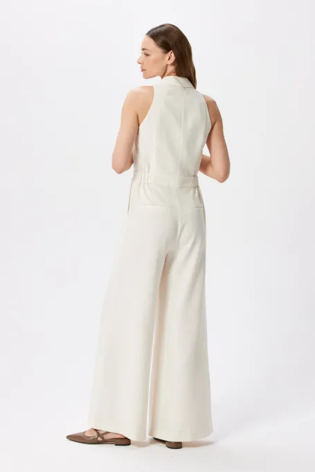 Kombinezon z dekoltem halter 