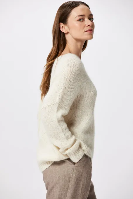Biały sweter z mieszanki suri alpaki i wełny merynosowej