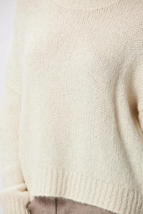 Biały sweter z mieszanki suri alpaki i wełny merynosowej