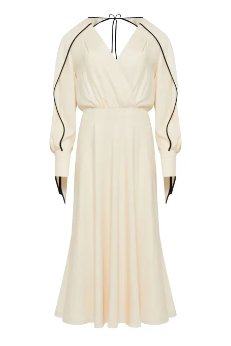 Jedwabna sukienka z czarną lamówką beż