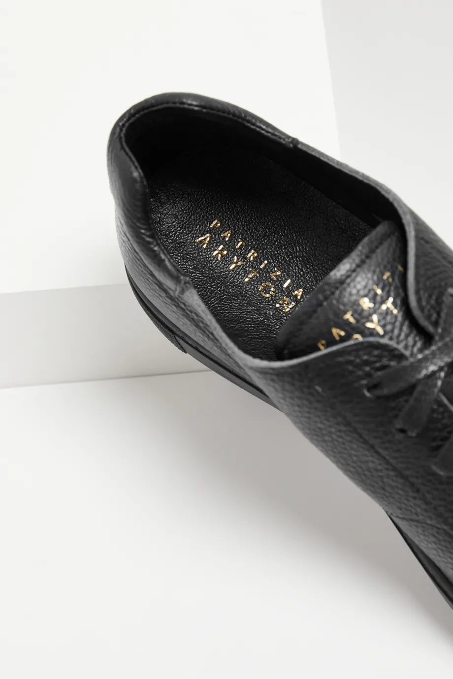 Czarne skórzane sneakersy Czarne skórzane sneakersy