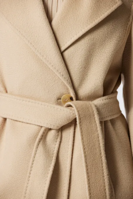 Wełniany płaszcz z wełny wielbłądziej beż Wełniany płaszcz z wełny wielbłądziej beż