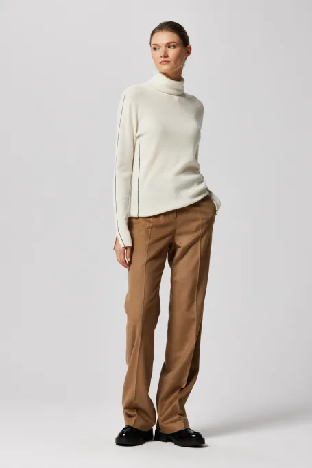 Biały golf z jedwabiem i kaszmirem