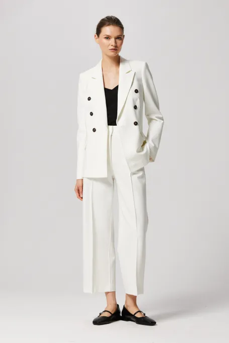 Biały żakiet do garnituru