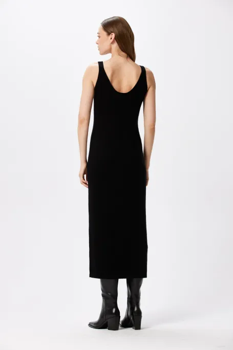 Czarna sukienka z kaszmirem i wełną merynosową