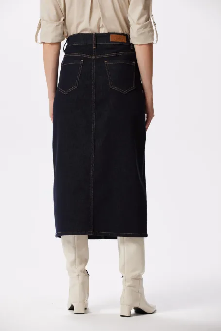 Granatowa spódnica jeans midi