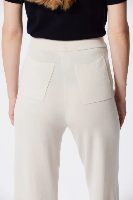 Szerokie spodnie z wełny merynosowej beż