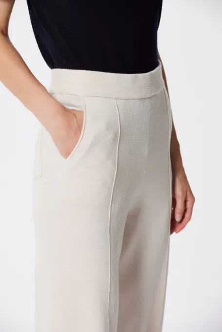 Szerokie spodnie z wełny merynosowej beż