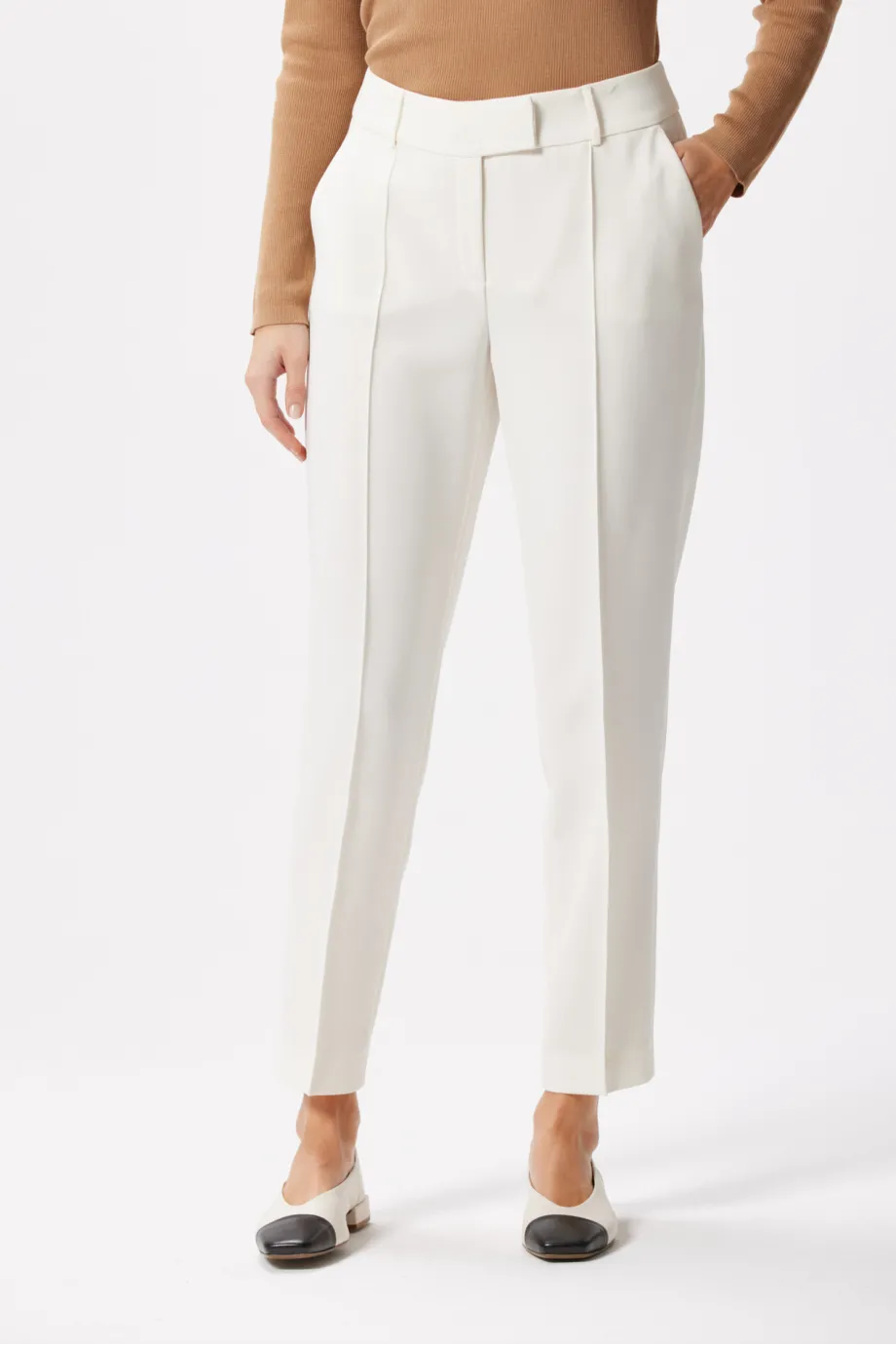 Białe spodnie Lotto do garnituru damskie - Patrizia Aryton Białe spodnie Lotto do garnituru damskie - Patrizia Aryton