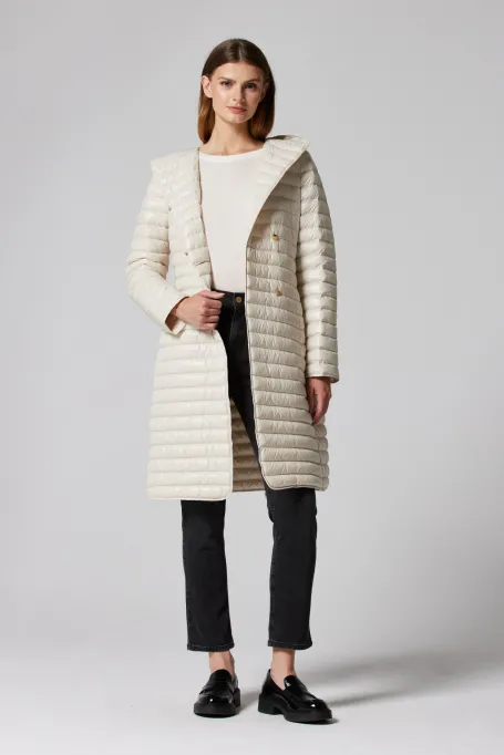 Lekka beżowa puchowa kurtka z kapturem Mila