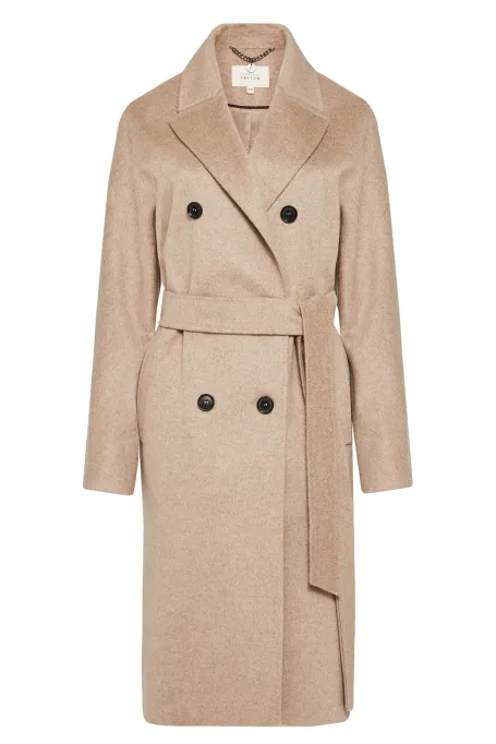 Beżowy wełniany płaszcz z paskiem Beżowy wełniany płaszcz z paskiem
