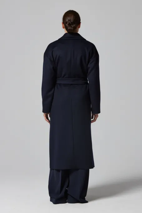 Granatowy wełniany płaszcz z paskiem 