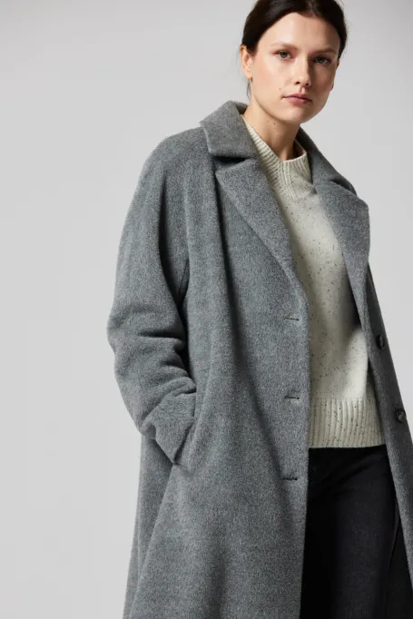 Szary wełniany płaszcz z suri alpaką 