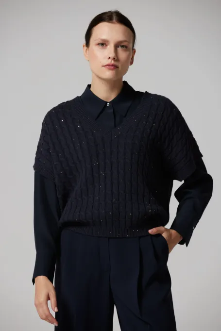 Granatowy sweter z dekoltem w szpic