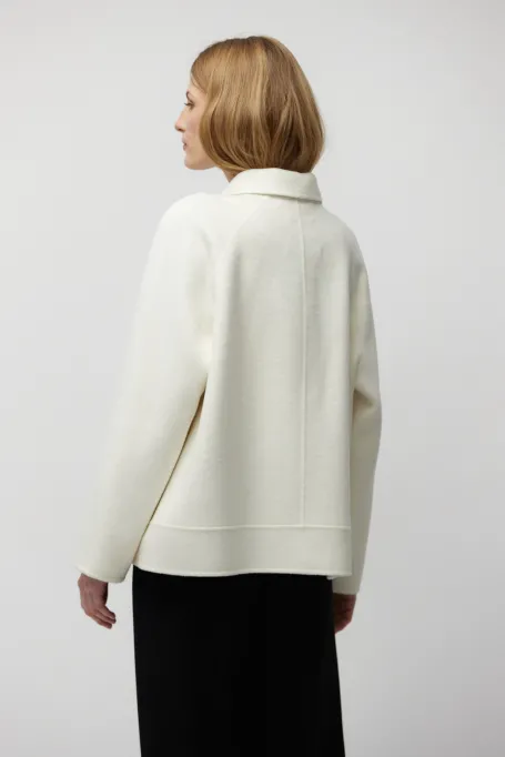 Biała kurtka z jedwabiem doubleface