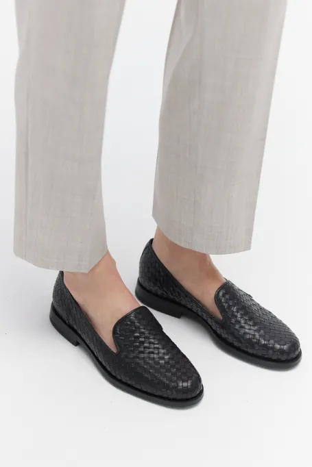 Czarne loafersy z plecionej skóry damskie - Patrizia Aryton