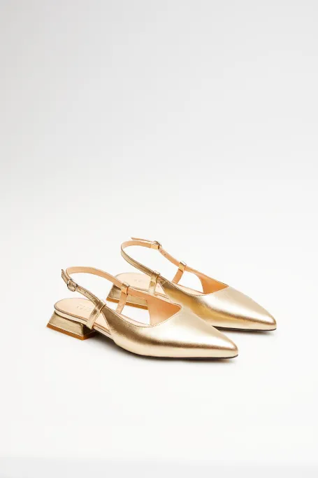 Złote buty slingback