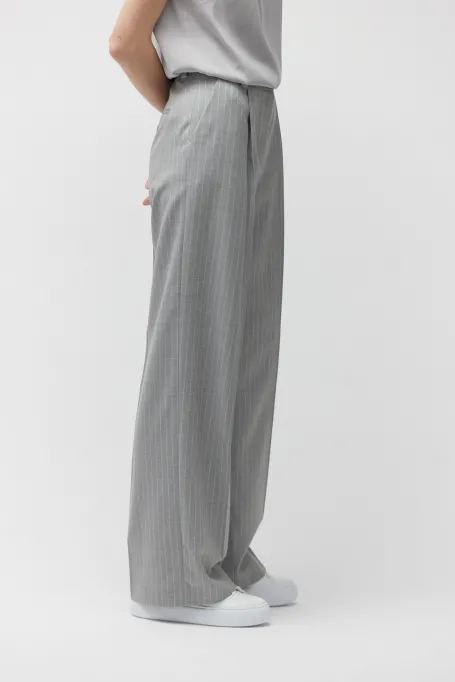 Wełniane spodnie z szeroką nogawką szary