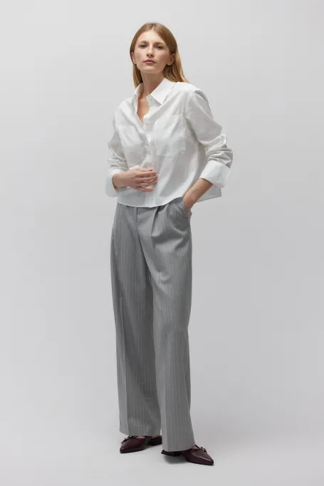 Biała bawełniana bluzka koszulowa