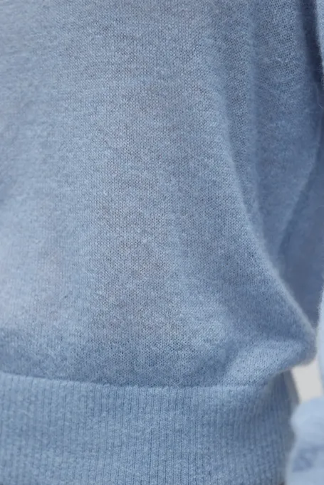 Błękitna bluzka z wełną alpaki