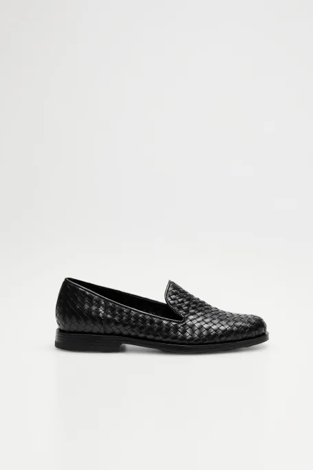 Czarne loafersy z plecionej skóry damskie - Patrizia Aryton