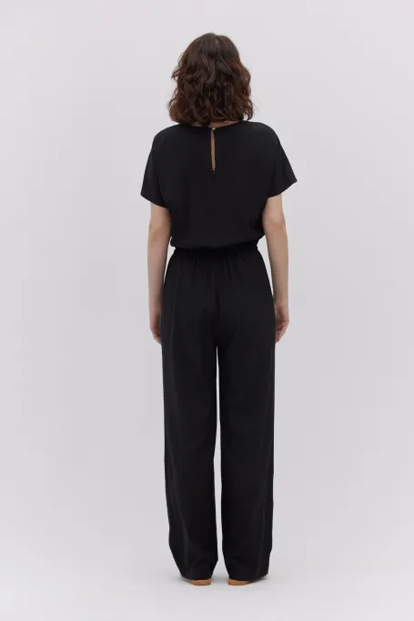 Czarny kombinezon z jedwabiu