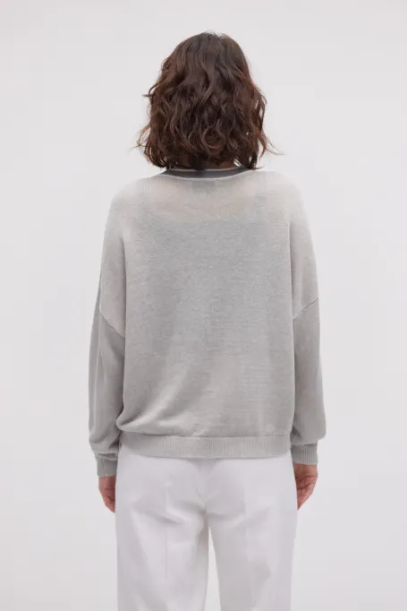 Lniana bluzka z dekoltem w szpic szary