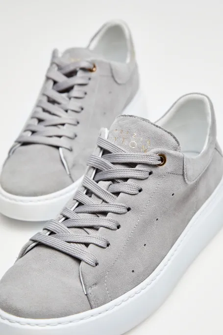 Szare sneakersy z zamszowej skóry Szare sneakersy z zamszowej skóry