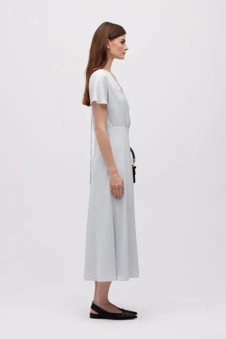 Szara sukienka midi z jedwabiu z krótkim rękawem - Patrizia Aryton