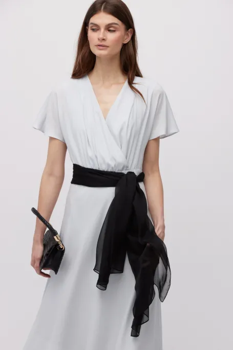 Szara sukienka midi z jedwabiu z krótkim rękawem - Patrizia Aryton