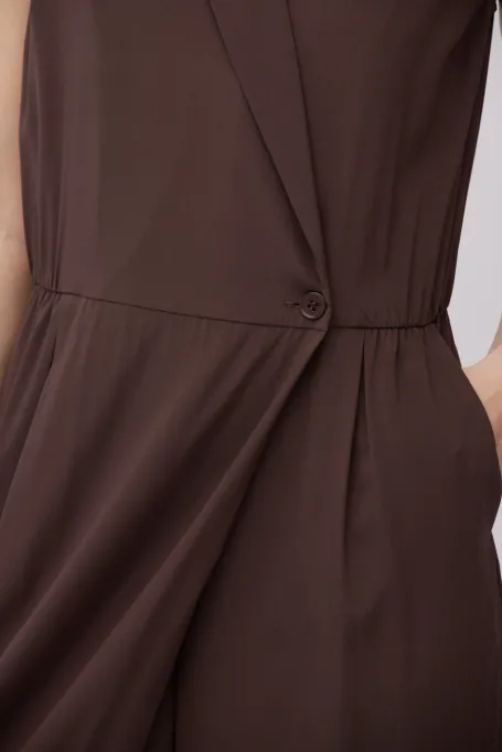 Jedwabny czekoladowy kombinezon z szerokimi nogawkami